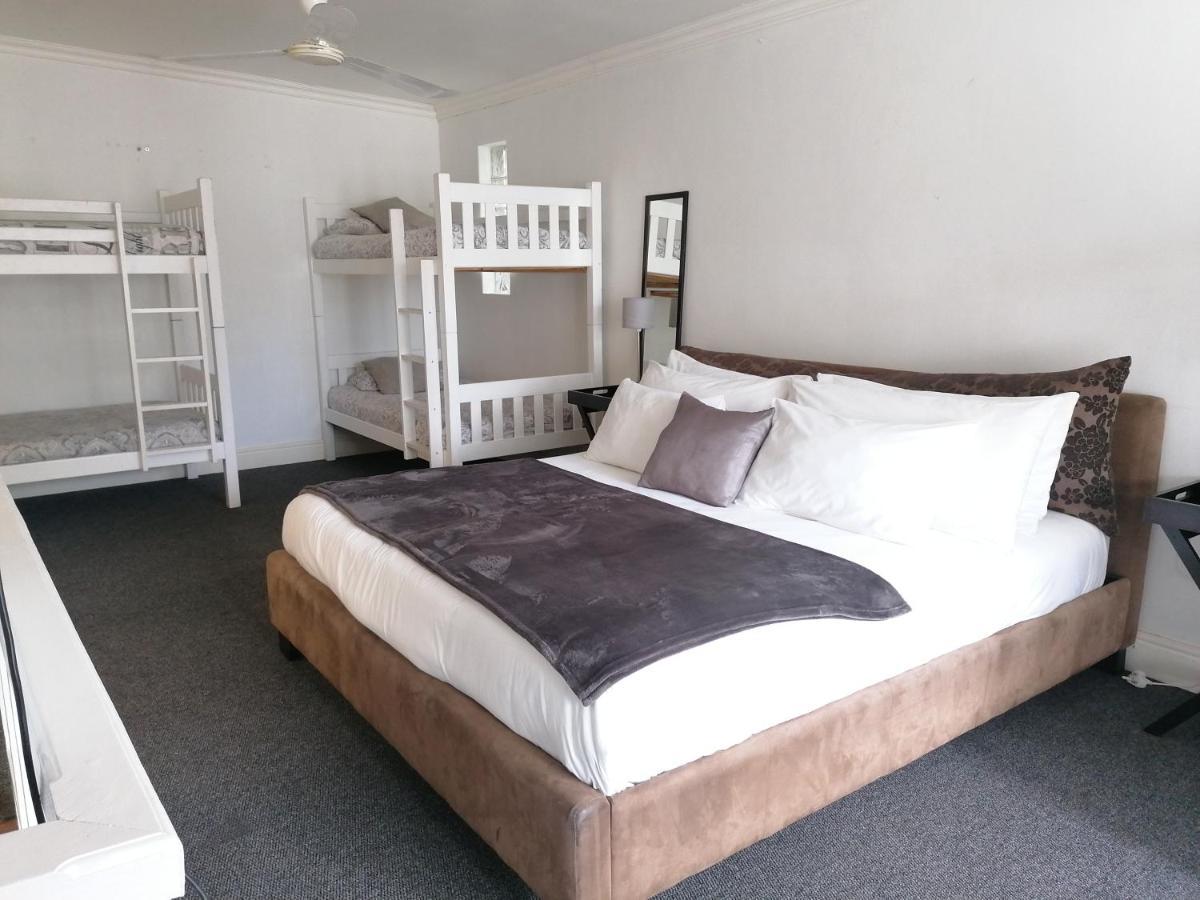 Knysna N2 Lodge Ngoại thất bức ảnh
