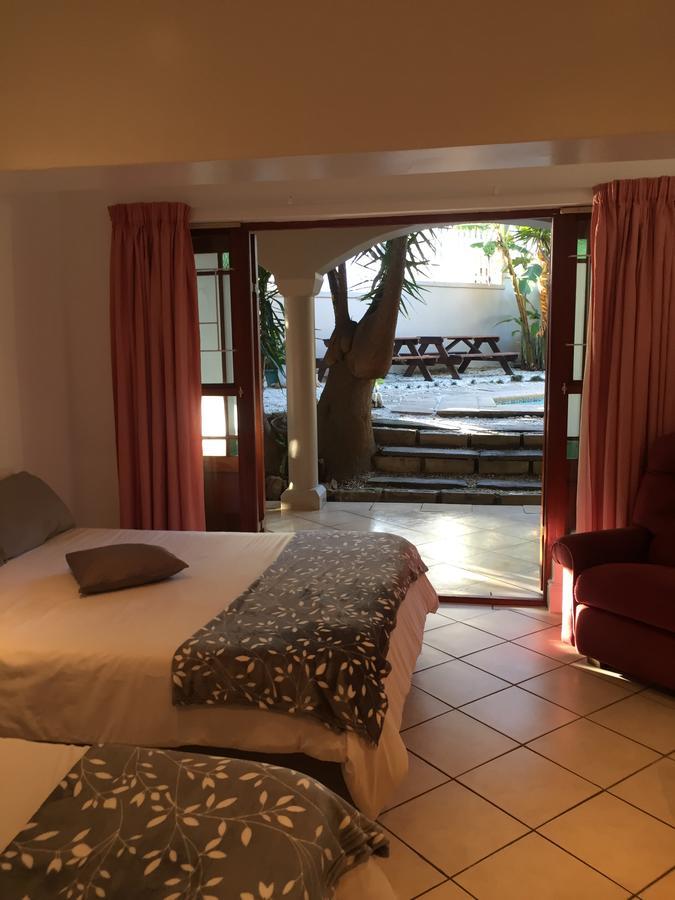 Knysna N2 Lodge Ngoại thất bức ảnh