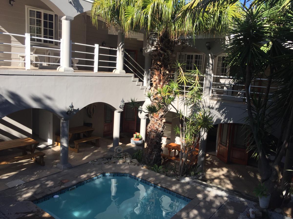 Knysna N2 Lodge Ngoại thất bức ảnh