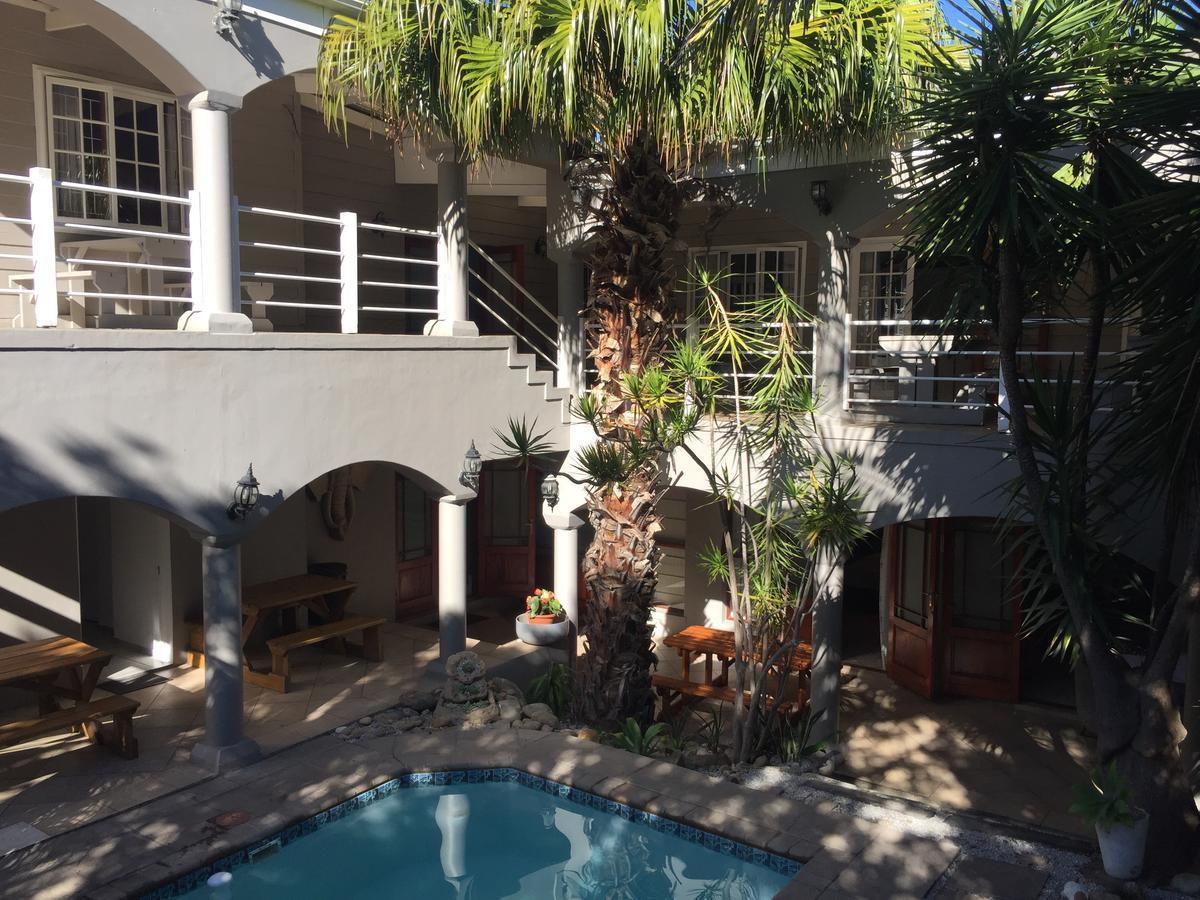 Knysna N2 Lodge Ngoại thất bức ảnh