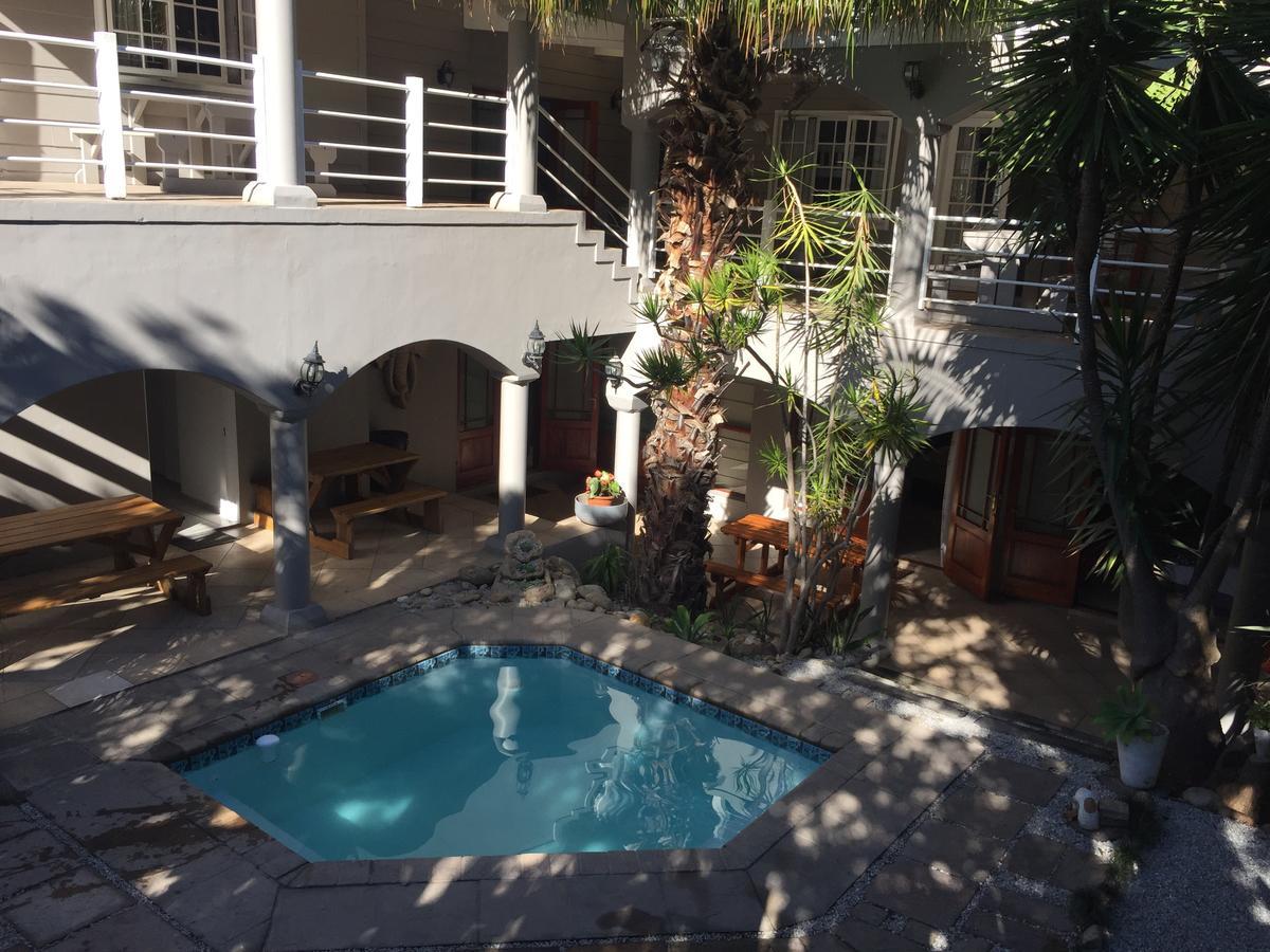 Knysna N2 Lodge Ngoại thất bức ảnh