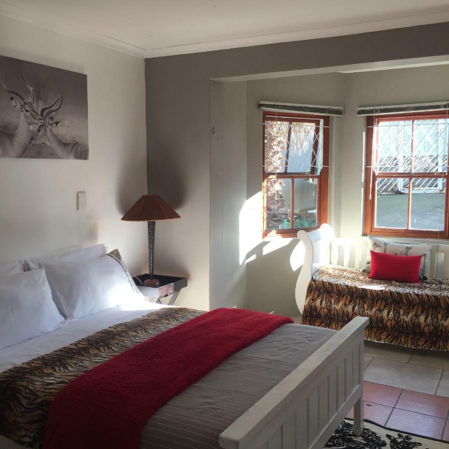 Knysna N2 Lodge Ngoại thất bức ảnh