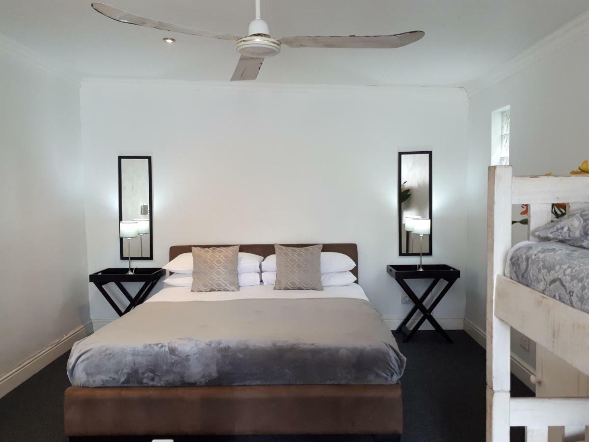 Knysna N2 Lodge Ngoại thất bức ảnh